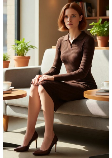 Kadın Triko Bodycon Midi Uzun Kollu Polo Yaka Düz Kesim Elbise Günlük Şıklığı Kışın Sunuyor