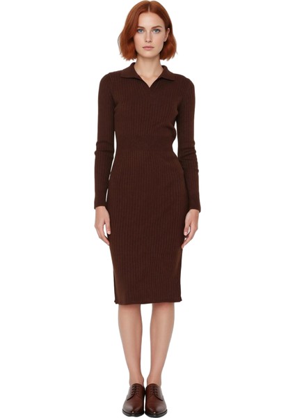 Kadın Triko Bodycon Midi Uzun Kollu Polo Yaka Düz Kesim Elbise Günlük Şıklığı Kışın Sunuyor fiyatları