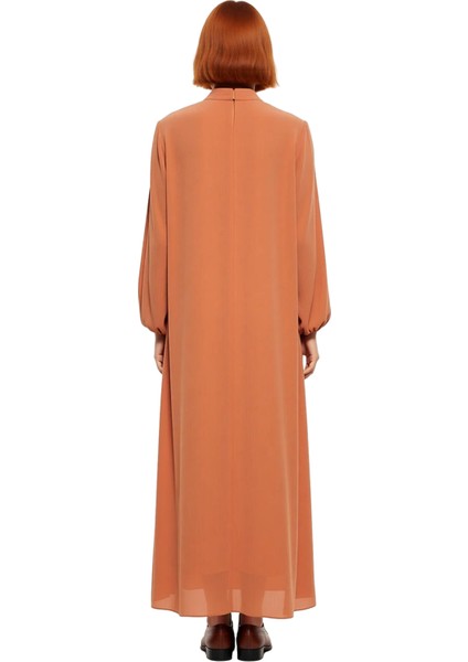 Kadın Skater Kalıp Dik Yaka Dantel Pelerin Detaylı Maxi Elbise Ramadan Koleksiyonu Şıklığı fırsatları