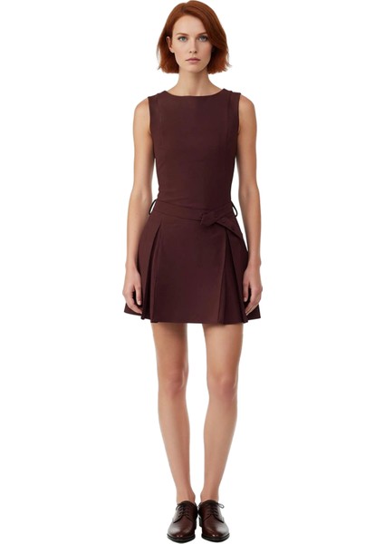 Kadın Skater Kalıp Kayık Yaka Kolsuz Düz Dokuma Mini Elbise Kemeri Pileli Kış Sezonu Zarafeti fiyatları