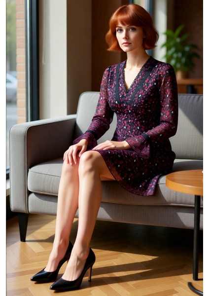 Kadınların Tercihi Çiçek Desenli Şifon Mini Elbise Aksesuarlı V Yaka Uzun Kollu Skater Kaliteli