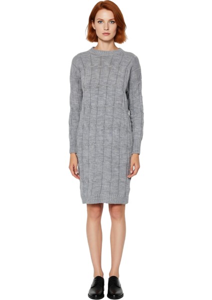 Kadın Saç Örgü Desenli Shift Kalıp Uzun Kol Bisiklet Yaka Mini Triko Elbise Şık ve Konforlu modelleri