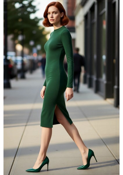 Kadın Bodycon Kesim Dik Yaka Uzun Kollu Midi Yırtmaçlı Rejenere Kaşkorse Elbise Şık Görünüm Sunar