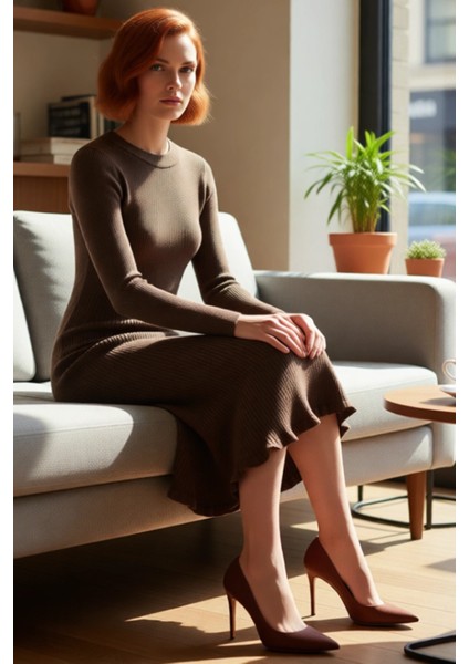 Kadınlar Için Akrilik Triko Midi Elbise Bisiklet Yaka Uzun Kollu Düz Desen Günlük Şık Tasarım fiyatları