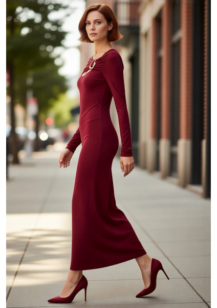 Kadın Bodycon Kesim Aksesuar Detaylı Uzun Kollu Maxi Örme Elbise Şık Gündüz Gece Kombinler Için.