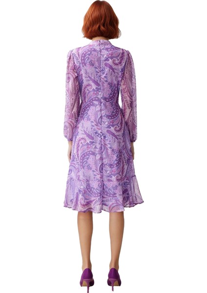 Kadın Şal Desenli Midi Şifon Elbise Dik Yaka Uzun Balon Kollu Astarlı ve Fırfırlı A Kesim Kaliteli fiyatları