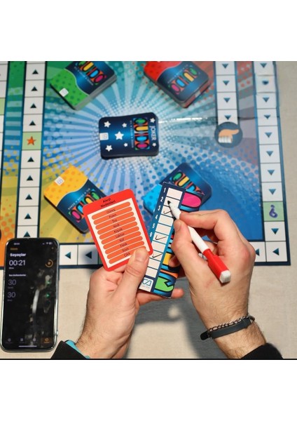 Quıdo Bilgi Yarışması Oyunu | 250 Soru 2500 Cevaplı Eğlenceli Aile ve Arkadaş Zeka Oyunu | 7+ Yaş modelleri