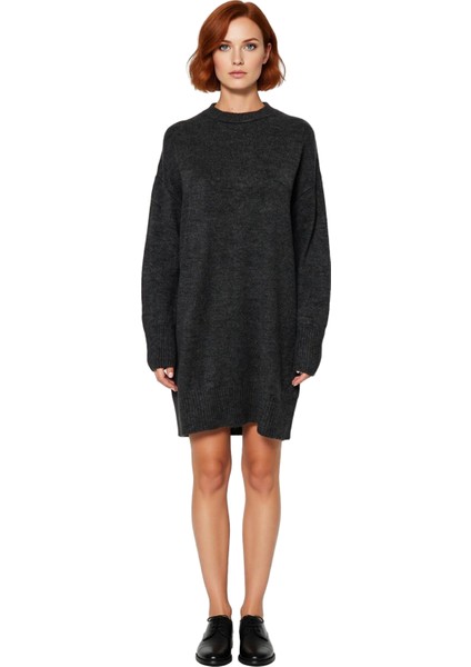 Kadın Düz Desen Bisiklet Yaka Shift Kalıp Uzun Kollu Triko Elbise Günlük Şıklık Için Ideal