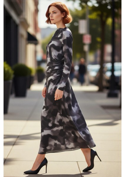 Kadın Uzun Kollu Dik Yaka Midi Elbise Batik Desenli Skater Kalıp Şık ve Konforlu Örme Kumaş fırsatları