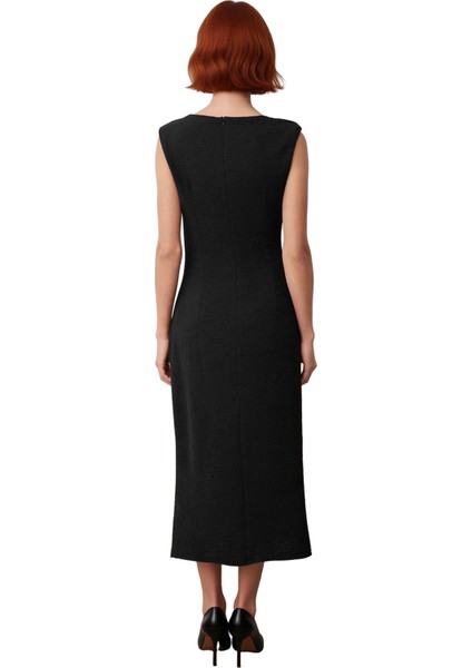 Kadın Kayık Yaka Kolsuz Düz Desenli Dokuma Midi Elbise Casual Ortamlar Için Zarif ve Rahat fiyatları