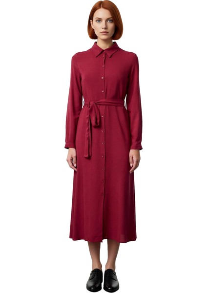 Zarif Kadın Midi Kuşaklı Gömlek Elbise Düz Bordo Viskoz Kumaşı Ile Günlük Stilin Tamamlayıcısı