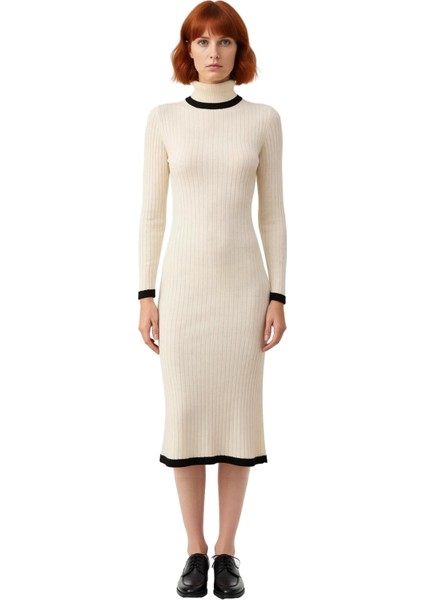 Kadın Balıkçı Yaka Siyah Midi Triko Elbise Renk Bloklu Detaylarla Şık ve Modern Kış Stili Kaliteli