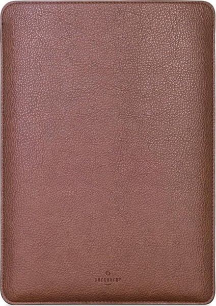 | Macbook Pro 13" Inç [2016-2024] ve Macbook Air 13" Inç [2020-2024] - Su Geçirmez Deri Laptop Kılıfı (Koyu Kahverengi)