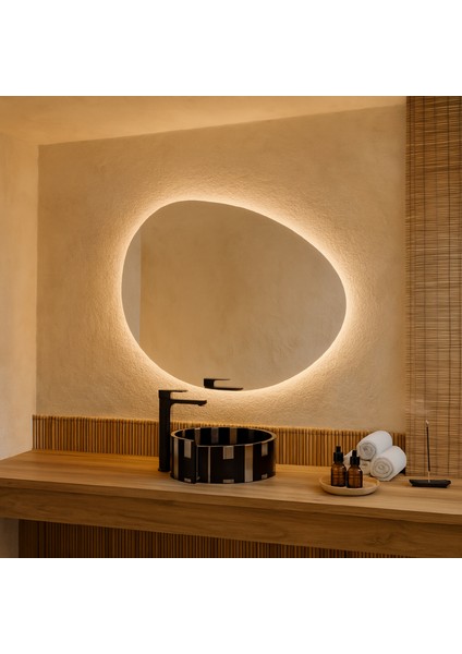 Nova LED Ayna – Yumuşak Asimetrik Formlu Modern Ayna fırsatları