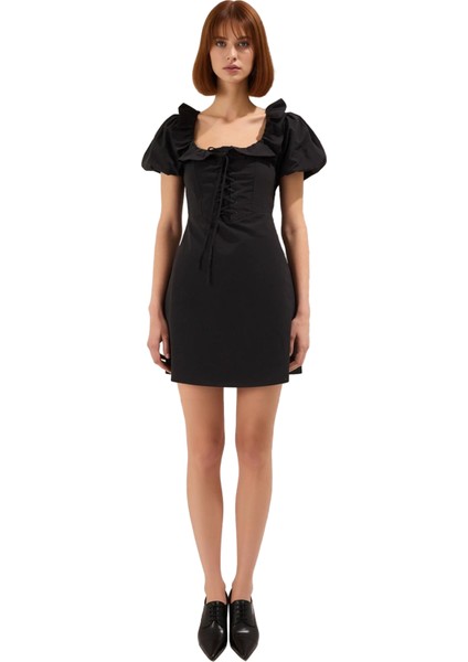 Kadınların Tercihi Düz Desen Dokuma Kumaş Balon Kol Kare Yaka Skater Abiye Elbise Şık Görünüm Sunar fiyatları