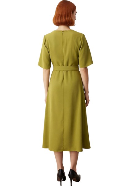 Kadın Bordo A Line Kesim Midi Boy Düz Mat Saten Dokuma Elbise Aksesuar Detaylı Şık Bisiklet Yaka fırsatları