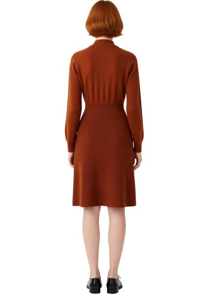 Kadınlar Için Bej Rengi A Kesim Balon Kol Dik Yaka Akrilik Triko Mini Elbise Kış Kombinleri. fırsatları