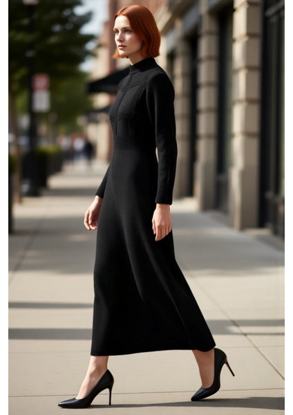 Kadın Tesettür Dantel Detaylı Balon Kol Dik Yaka Skater Maxi Triko Elbise Kış Kombinleri Için Ideal