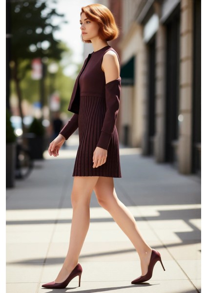 Kadın Skater Kalıp Bisiklet Yaka Triko Hırka ve Mini Elbise Takımı Günlük Kombinler Için Şık Seçim