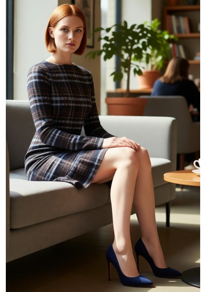 Kadın Fashion Forward Ekose Kareli Bodycon Kalıp Örme Uzun Kollu Mini Elbise Kışlık Koleksiyon