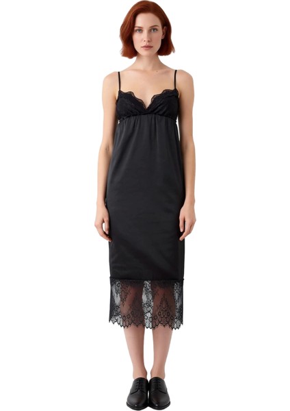 Kadın Siyah Shift Kalıp Midi Boy Dantel Detaylı Saten Elbise Şık Gece Kombinleri Için Ideal Seçim modelleri