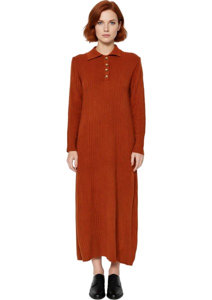 Kadın A Line Maxi Triko Elbise Polo Yaka Uzun Kollu Ribana Düz Desen Yarım Patlı Rahat Günlük Kış modelleri