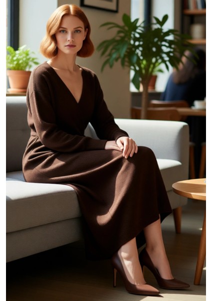 Kadın Kruvaze Yaka Triko Midi Elbise Düz Desenli Düşük Uzun Kollu Kuşak Detaylı Kışlık Şıklık fiyatları