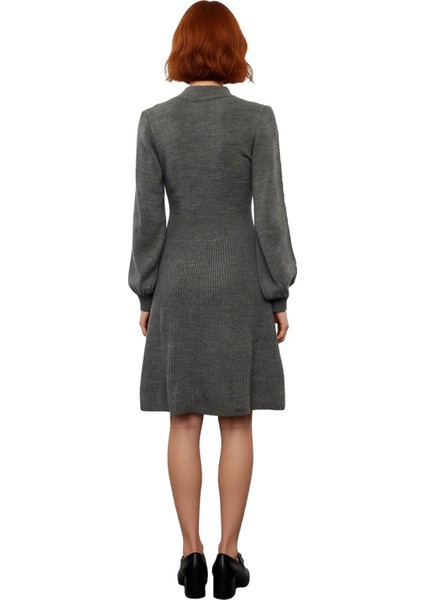 Kadınlar Için Bej Rengi A Kesim Balon Kol Dik Yaka Akrilik Triko Mini Elbise Kış Kombinleri. fırsatları