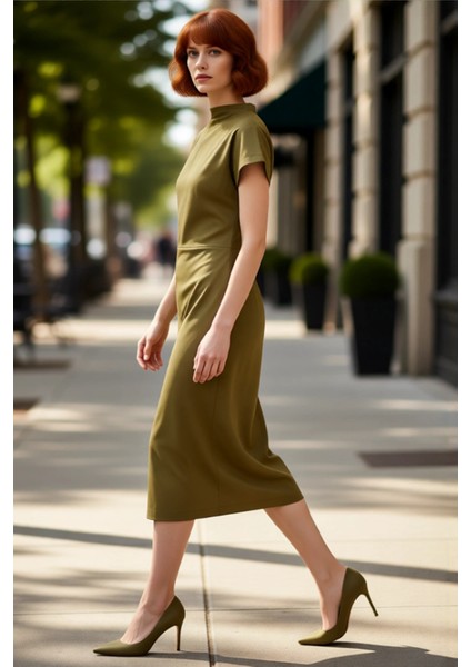 Kadın Süet Örme Midi Boy Haki Elbise Düz Desenli Dik Yaka Düşük Kollu Büzgülü Detaylı Günlük Şıklık fırsatları