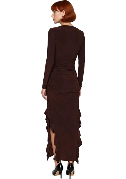 Kadın Bodycon Kayık Yaka Eteği Fırfırlı Uzun Kollu Maxi Boy Örme Elbise Şık ve Zarif Görünüm fırsatları