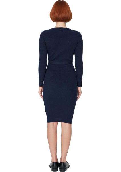 Kadın Kuşaklı Bodycon Triko Midi Elbise Bisiklet Yaka Uzun Standart Kollu Şık Ilkbahar Sonbahar fırsatları