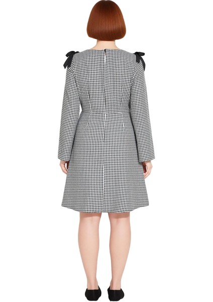 Kadınlar Için Büyük Beden Ekose A Kesim Uzun Kollu Kayık Yaka Omuz Fiyonklu Mini Dokuma Elbise Kışa fırsatları