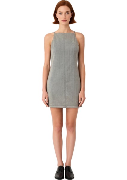 Kadın Gri Kazayağı Desenli Halter Yaka Shift Kalıp Kolsuz Mini Elbise Şık ve Modern Tasarım modelleri