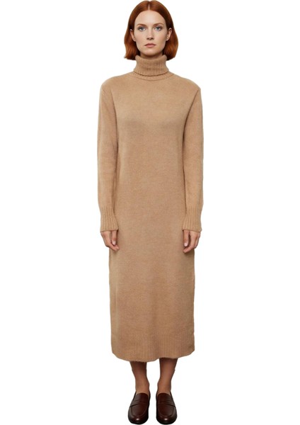 Kadınlara Özel Düz Desen Balıkçı Yaka Midi Triko Elbise Kış Sezonu Için Modern ve Trend Kaliteli fiyatları