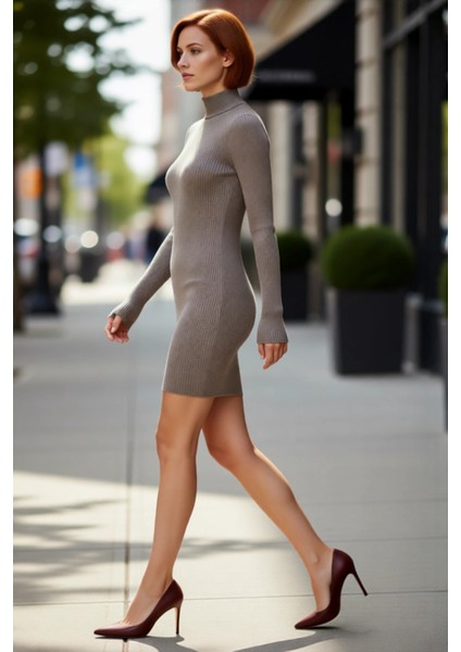 Kadın Bodycon Dik Yaka Uzun Kollu Triko Elbise Kış Sezonu Için Şık ve Rahat Günlük Giyim Seçeneği