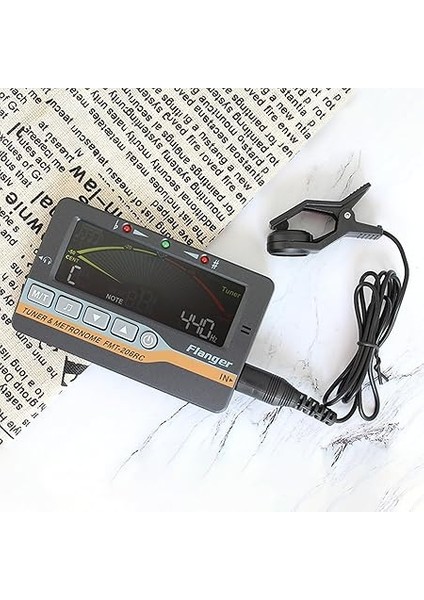 Kromatik Gitar Bas Keman Ukulele Için Gitar Akort Cihazı Renkli Ekran Taşınabilir Gitar Akort Cihazı 6.35MM Fişli Manyetik Klipsli Profesyonel 3'ü 1 Arada Akort Cihazı Siyah 10X6,2X1,5 cm fırsatları