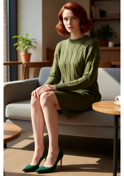 Kadın Saç Örgü Desenli Shift Kalıp Uzun Kol Bisiklet Yaka Mini Triko Elbise Şık ve Konforlu fiyatları