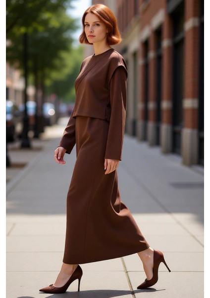 Kadın Kahverengi A Kesim Maxi Tesettür Örme Elbise Şık ve Konforlu Günlük Kullanım Için Ideal Seçim