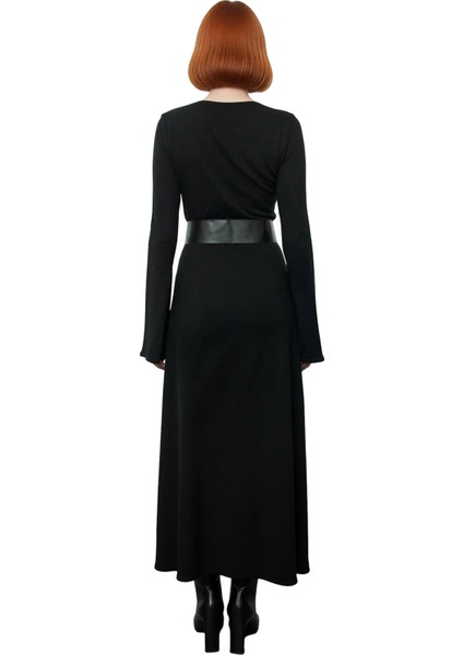 Kadın Siyah Triko Maxi Elbise Havuz Yaka A Kesim Kemerli Uzun Kollu Şık Günlük Kombinler Için Ideal fırsatları