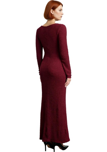 Kadın Gofre Dokulu Maxi Elbise Bodycon Kesim Uzun Kollu Kayık Yaka Sırt Dekolteli Kış Stili modelleri