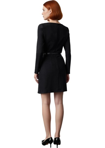 Kadın A Kesim Kayık Yaka Uzun Kollu Kemer Detaylı Dokuma Mini Elbise Ilkbahar Sonbahar Ofis Şıklığı fırsatları