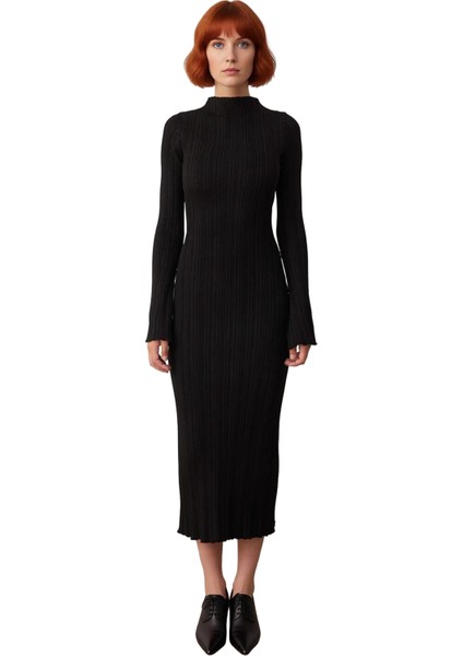 Kadın Bodycon Kesim Dik Yaka Uzun Kol Maxi Triko Elbise Kış Aylarında Şık ve Rahat Bir Tarz Sunar modelleri