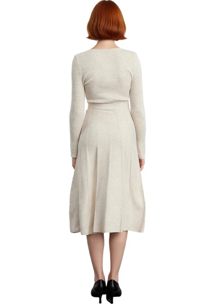 Kadın Bej Akrilik Triko Kemerli V Yaka Midi Boy A Line Elbise Uzun Kollu Rahat Şık Günlük Stile fırsatları