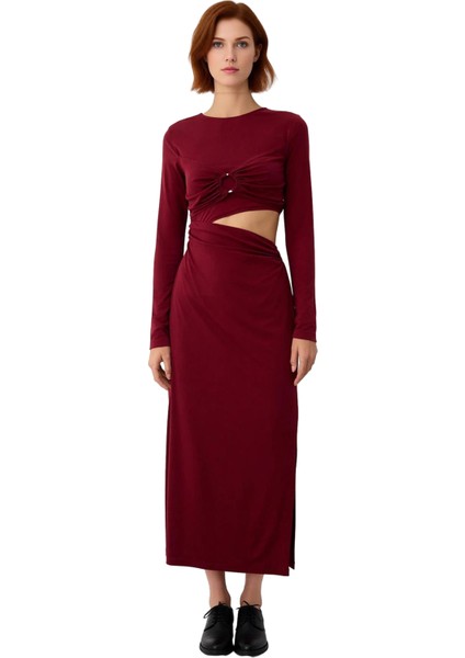 Kadın Bordo Bodycon Kesim Aksesuar ve Bel Cut Out Detaylı Uzun Kollu Maxi Elbise Şıklık Katıyor modelleri