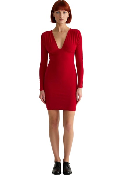 Kadın Uzun Kollu V Yaka Vücudu Saran Mini Elbise Şık Gece Davetleri Için Ideal Bodycon Kesim modelleri