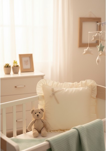 Organik Pamuk, Fırfırlı Bebek Yastık Kılıfı ve Çarşaf Seti