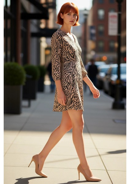 Kadın Günlük V Yaka Truvakar Balon Kol Zebra Desenli Skater Mini Elbise Polyester Kaşkorse fırsatları