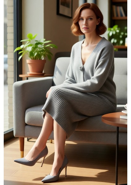 Kadın Cool Comfort Triko Hırka ve Bodycone Midi Etek Ikili Takım ile Modern Rahat Stil Kaliteli