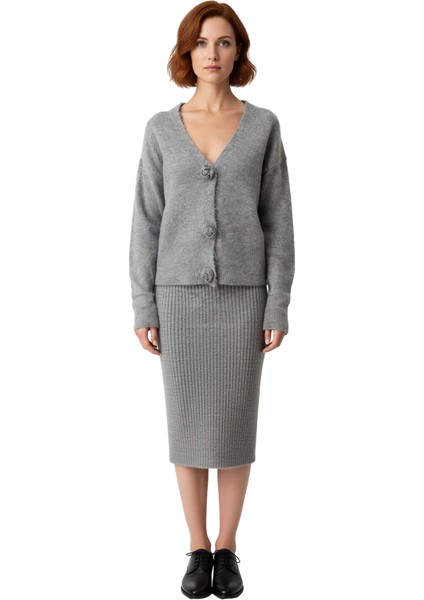 Kadın Cool Comfort Triko Hırka ve Bodycone Midi Etek Ikili Takım ile Modern Rahat Stil Kaliteli fiyatları