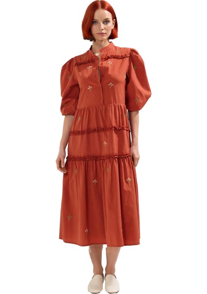 Kadın Nakış Detaylı Hakim Yaka Balon Kol Midi Boy Dokuma Elbise Ilkbahar Sonbahar Şıklığı Kaliteli modelleri